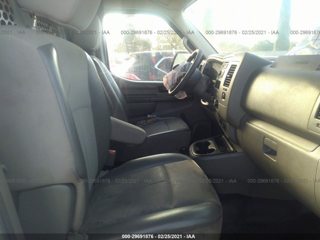 Photo 4 VIN: 1N6BF0KL0DN108414 - NISSAN NV 