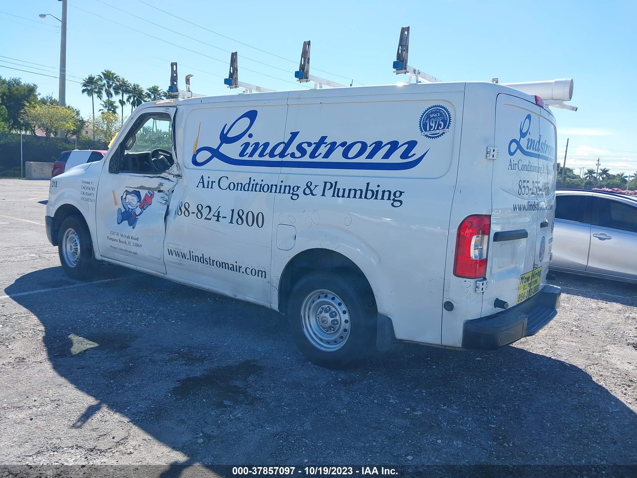 Photo 2 VIN: 1N6BF0KL3FN804350 - NISSAN NV 