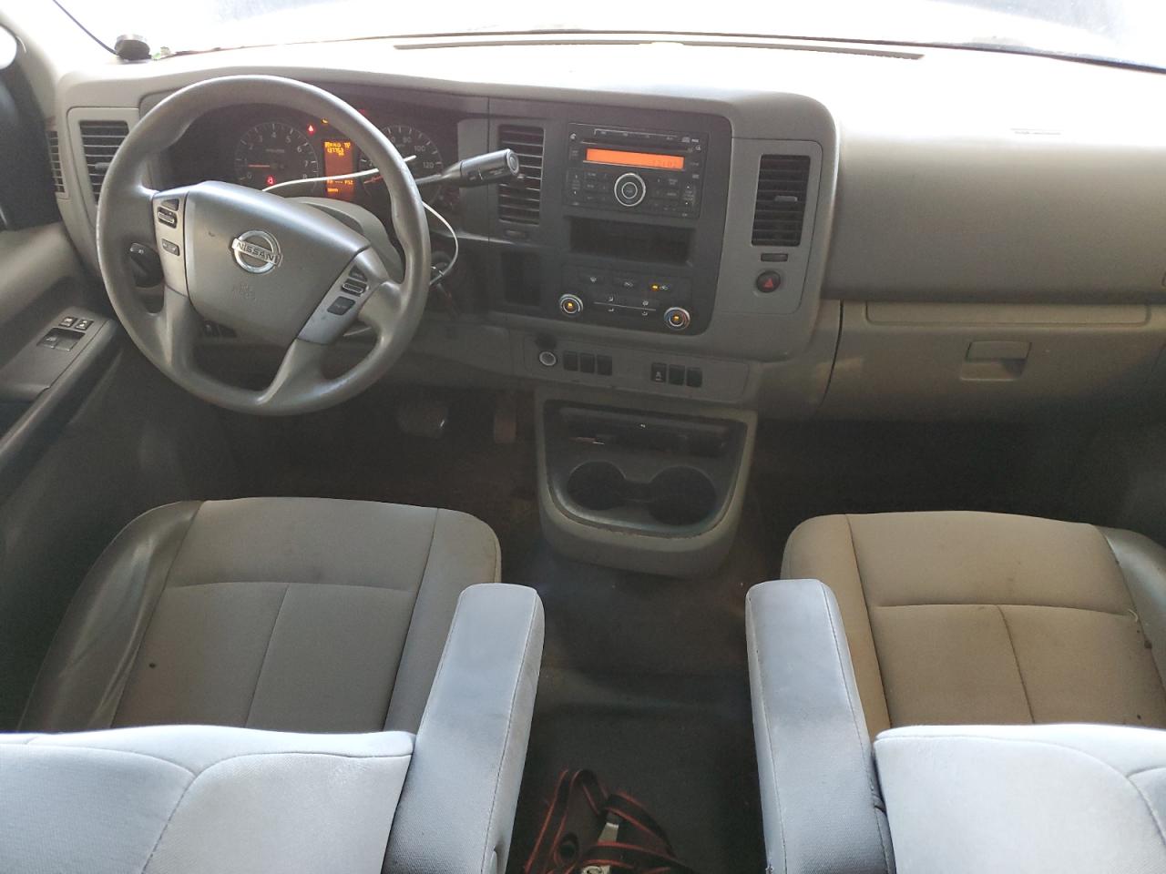 Photo 7 VIN: 1N6BF0KLXCN117989 - NISSAN NV 