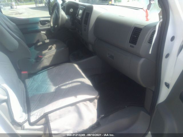 Photo 4 VIN: 1N6BF0KM0HN808805 - NISSAN NV CARGO 