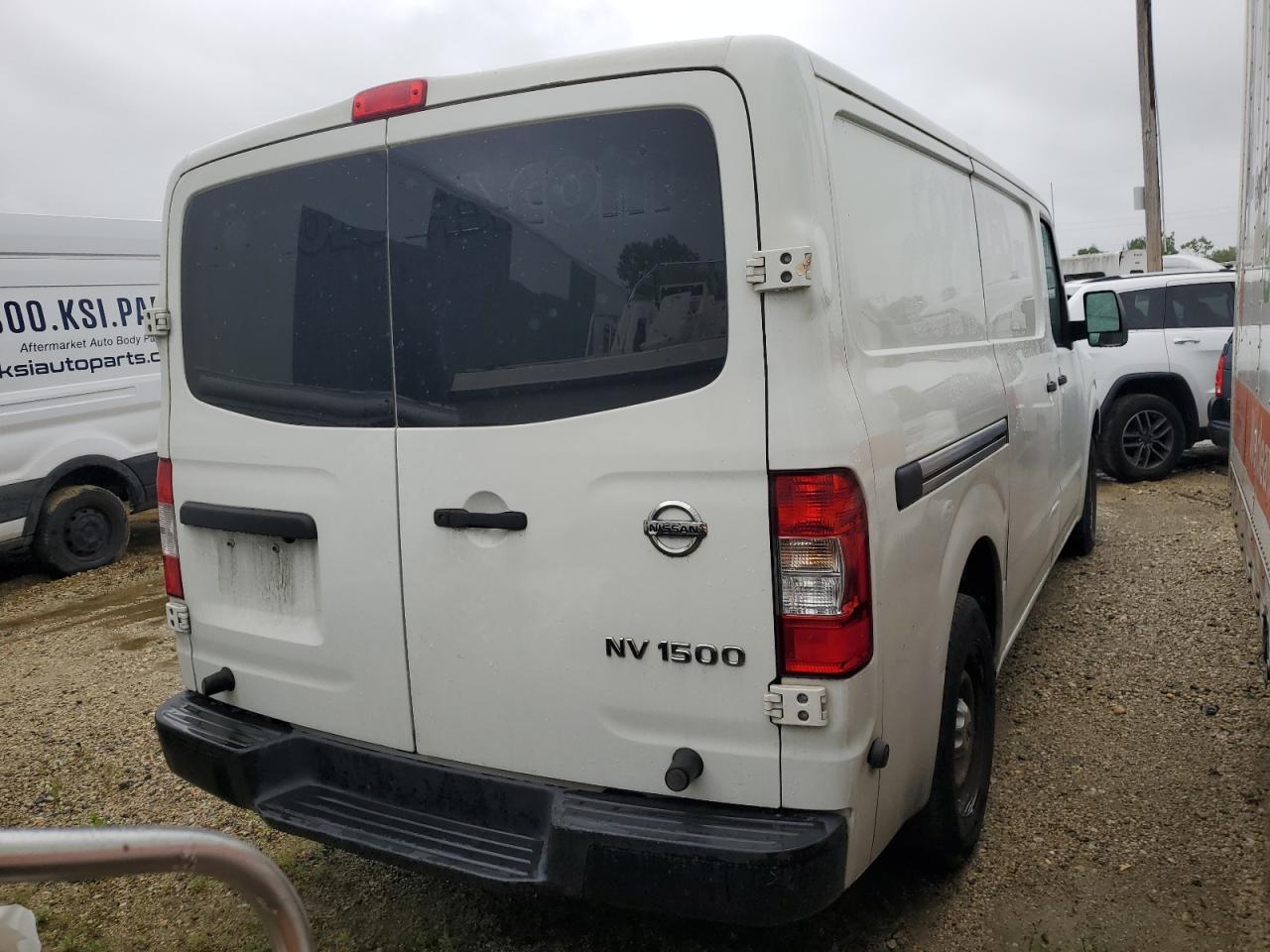 Photo 3 VIN: 1N6BF0KM1GN807368 - NISSAN NV 