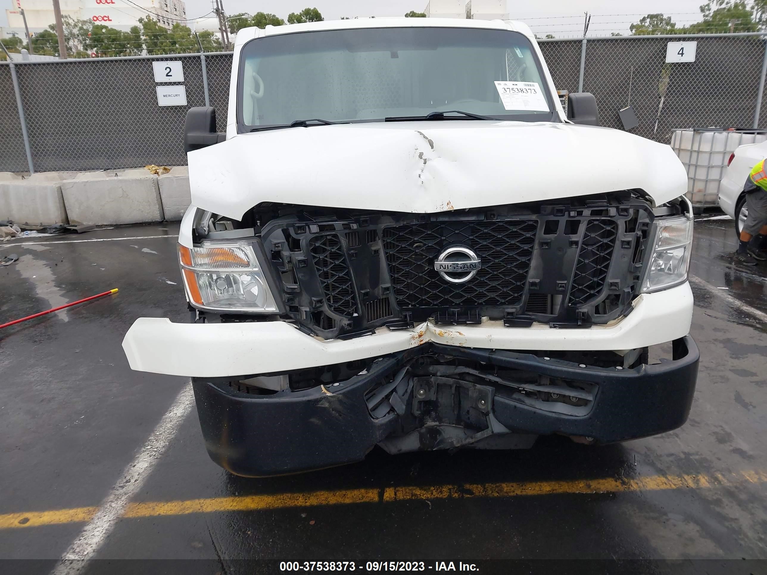 Photo 11 VIN: 1N6BF0KM1LN800463 - NISSAN NV 