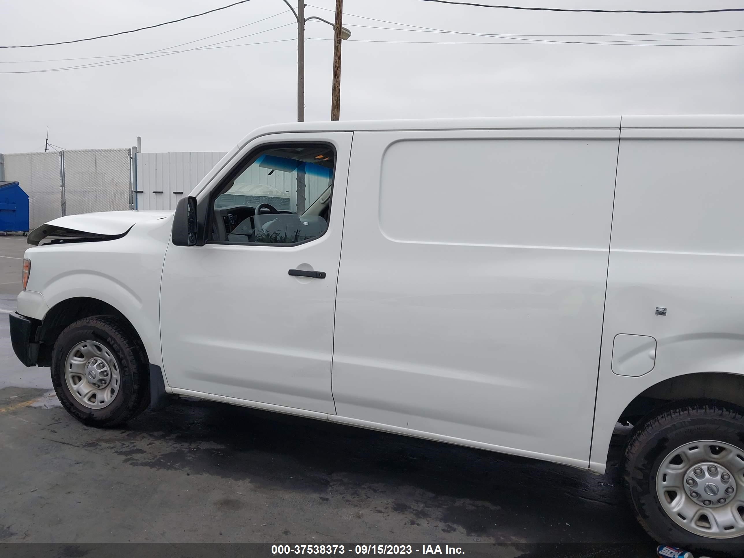 Photo 13 VIN: 1N6BF0KM1LN800463 - NISSAN NV 