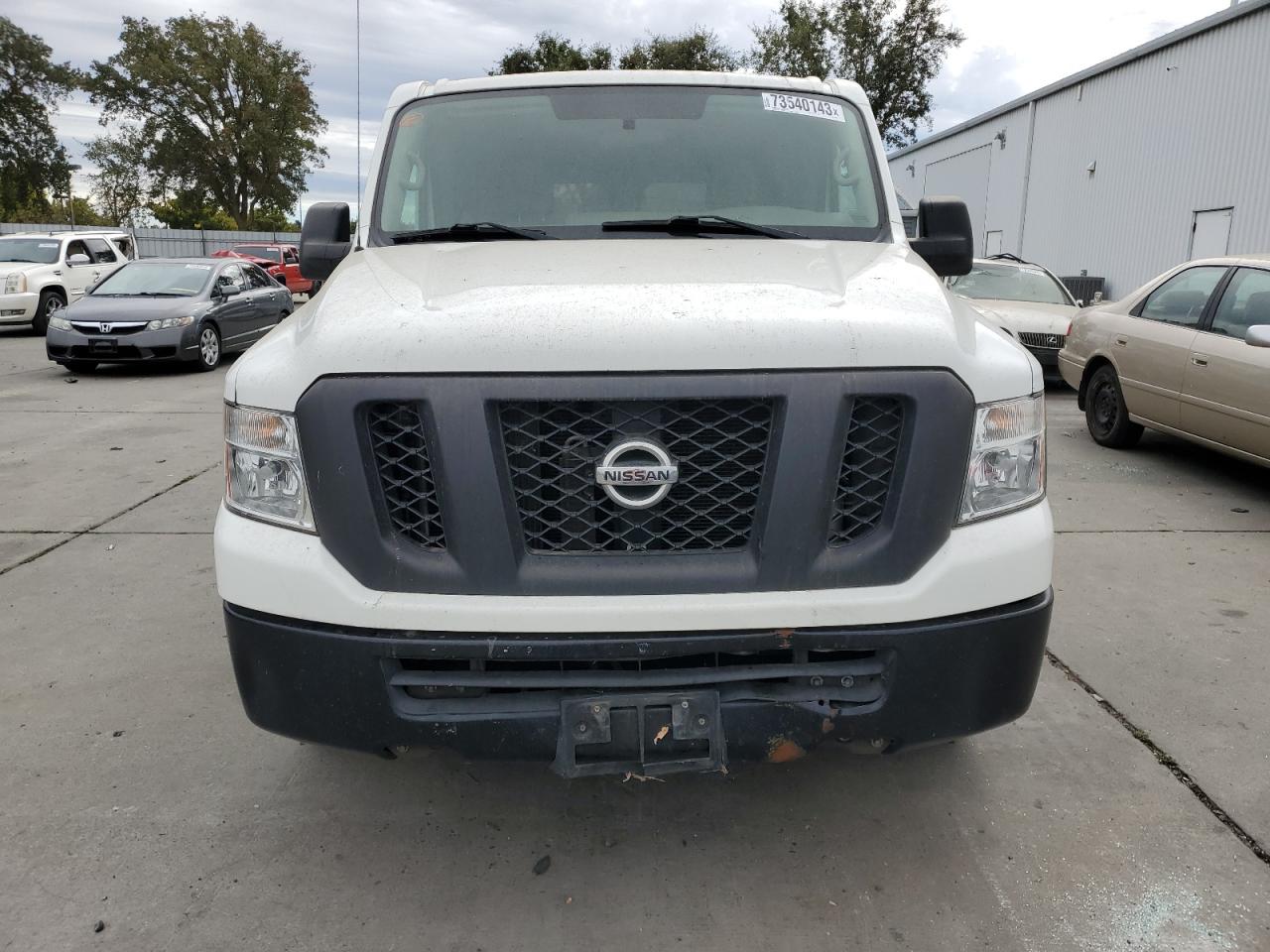 Photo 4 VIN: 1N6BF0KM4HN801792 - NISSAN NV 