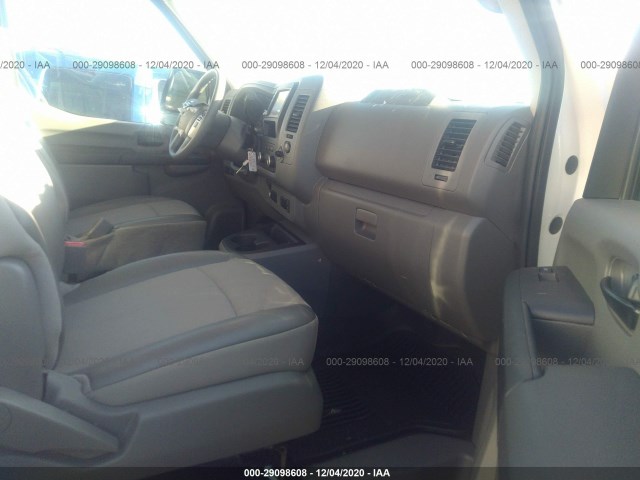 Photo 4 VIN: 1N6BF0KM5KN802067 - NISSAN NV CARGO 