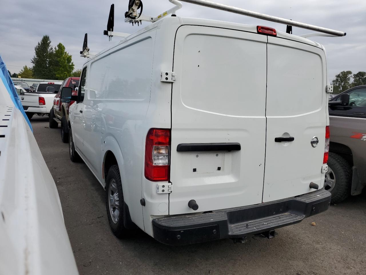 Photo 1 VIN: 1N6BF0KM5LN810221 - NISSAN NV 