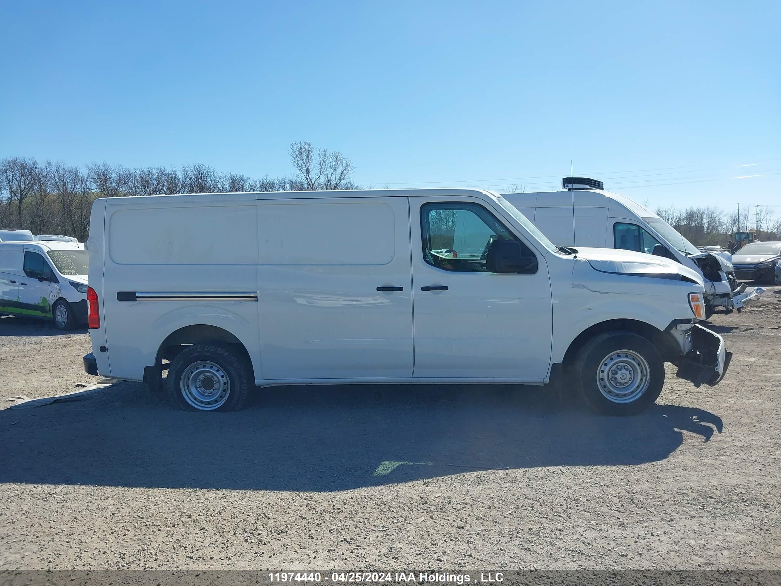 Photo 13 VIN: 1N6BF0KM7MN806026 - NISSAN NV 