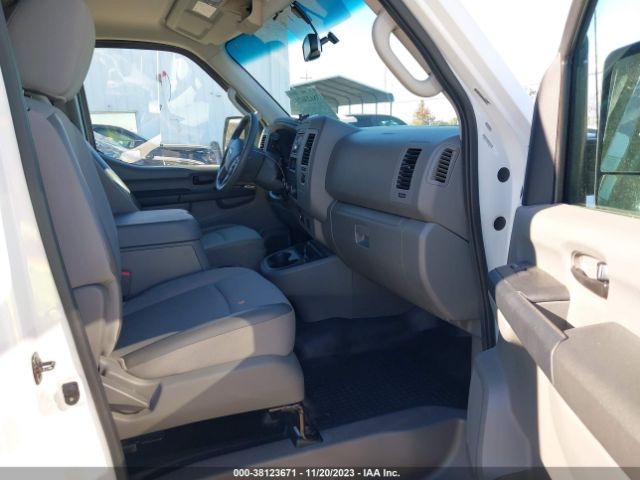 Photo 4 VIN: 1N6BF0KM8CN118986 - NISSAN NV 1500 