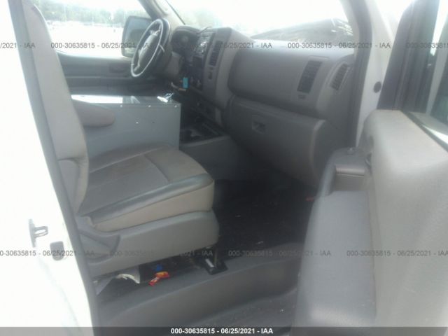 Photo 4 VIN: 1N6BF0KM8JN814602 - NISSAN NV CARGO 