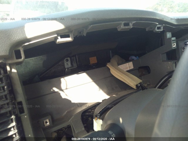 Photo 6 VIN: 1N6BF0KM9JN809229 - NISSAN NV CARGO 