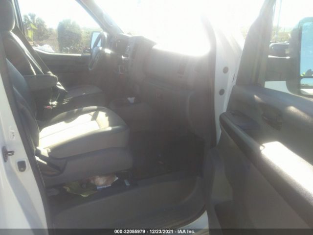 Photo 4 VIN: 1N6BF0KMXGN804646 - NISSAN NV 