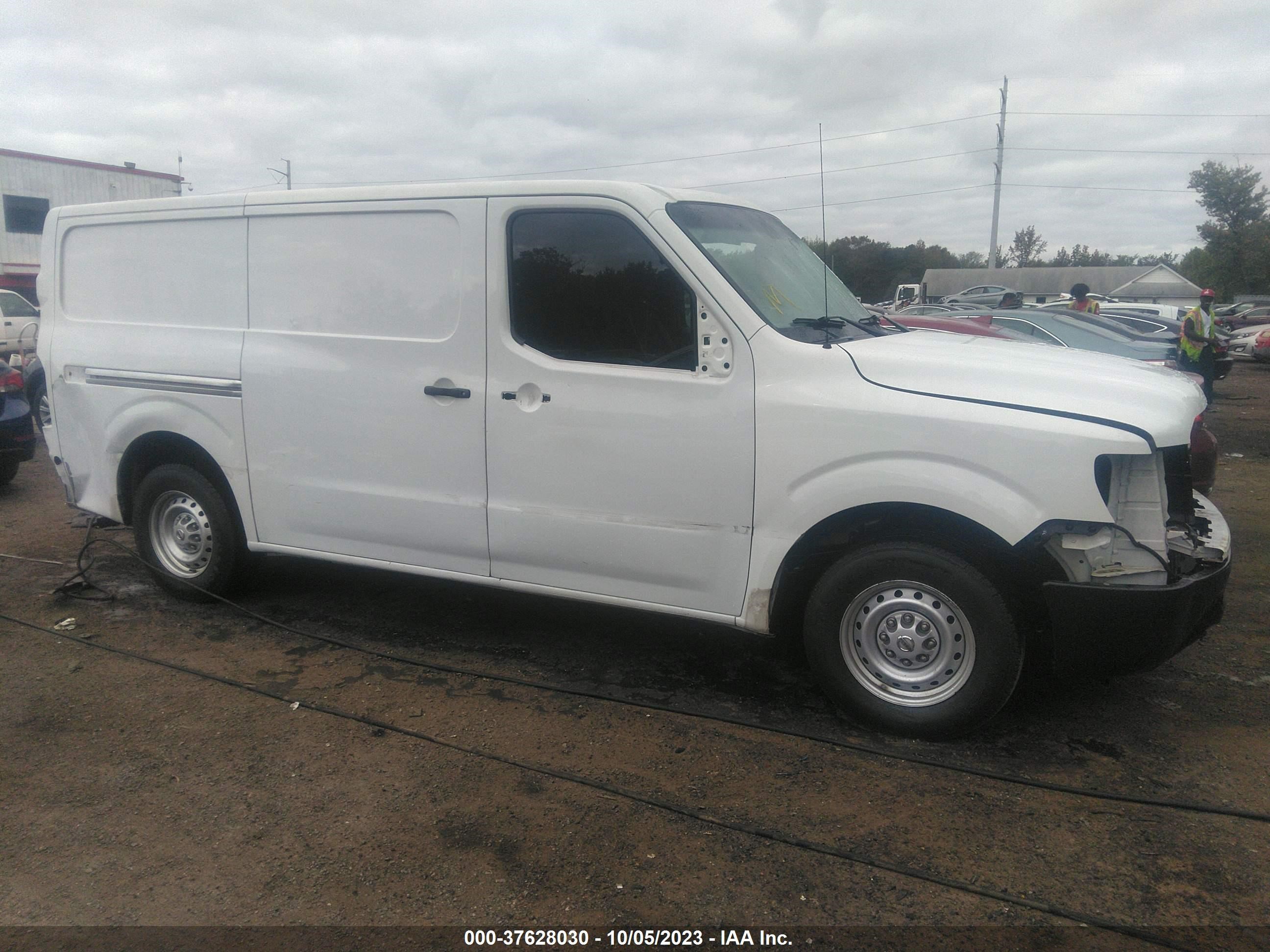 Photo 13 VIN: 1N6BF0KMXJN815136 - NISSAN NV 