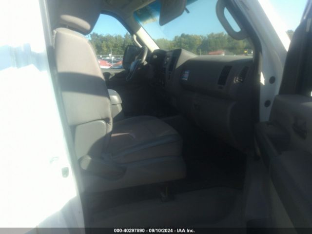 Photo 4 VIN: 1N6BF0KX0FN807578 - NISSAN NV 