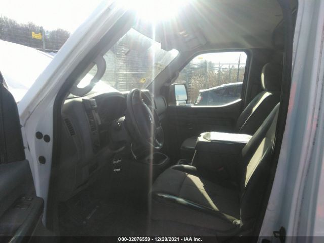 Photo 4 VIN: 1N6BF0KX1DN107680 - NISSAN NV 