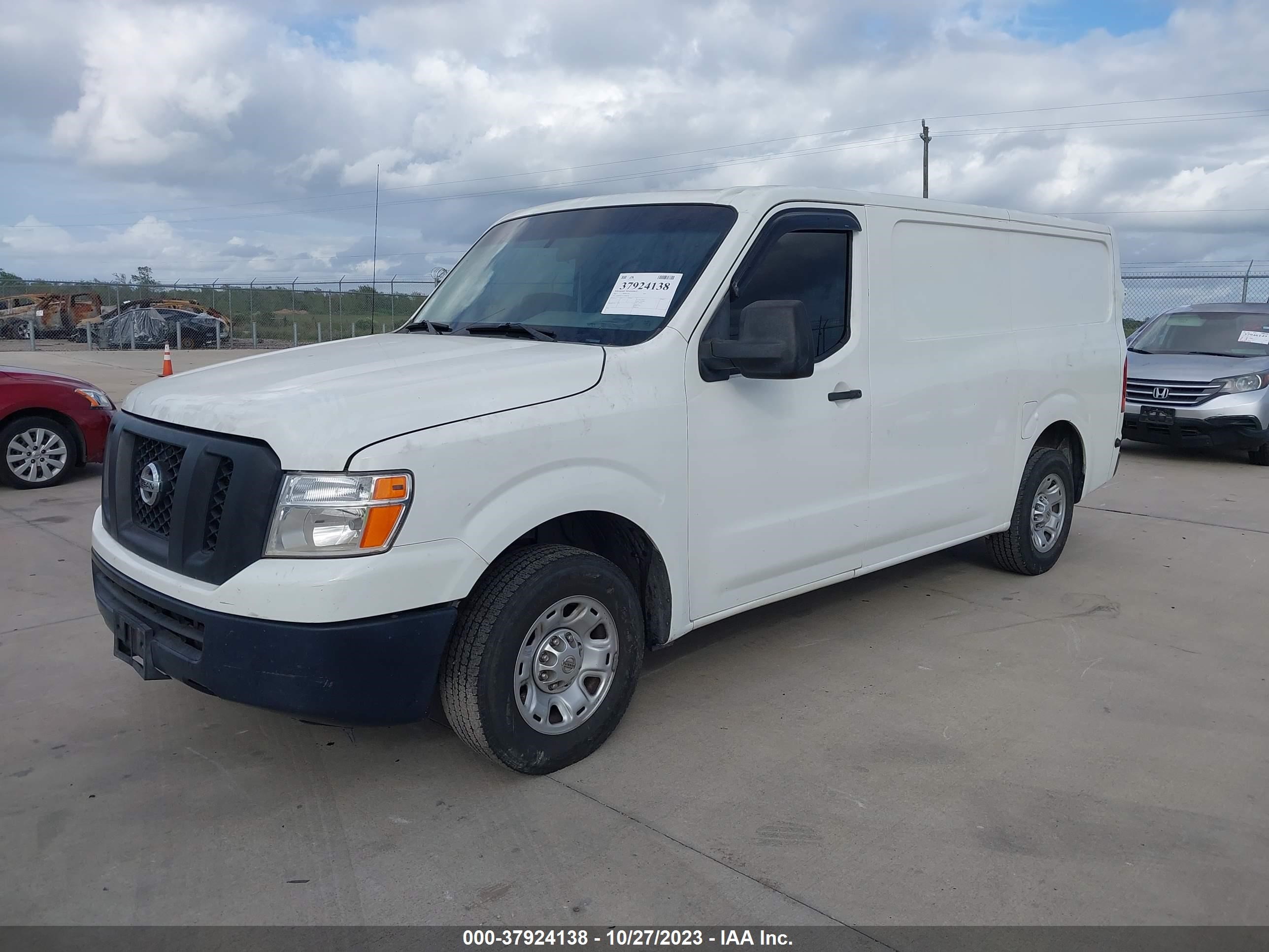 Photo 1 VIN: 1N6BF0KY1FN806786 - NISSAN NV 