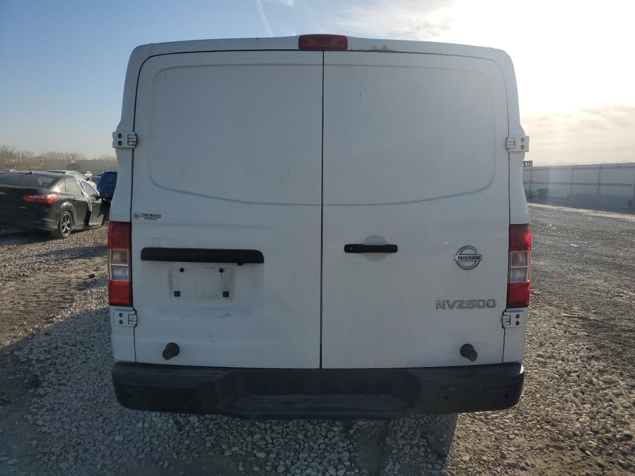 Photo 5 VIN: 1N6BF0KY2JN802920 - NISSAN NV 