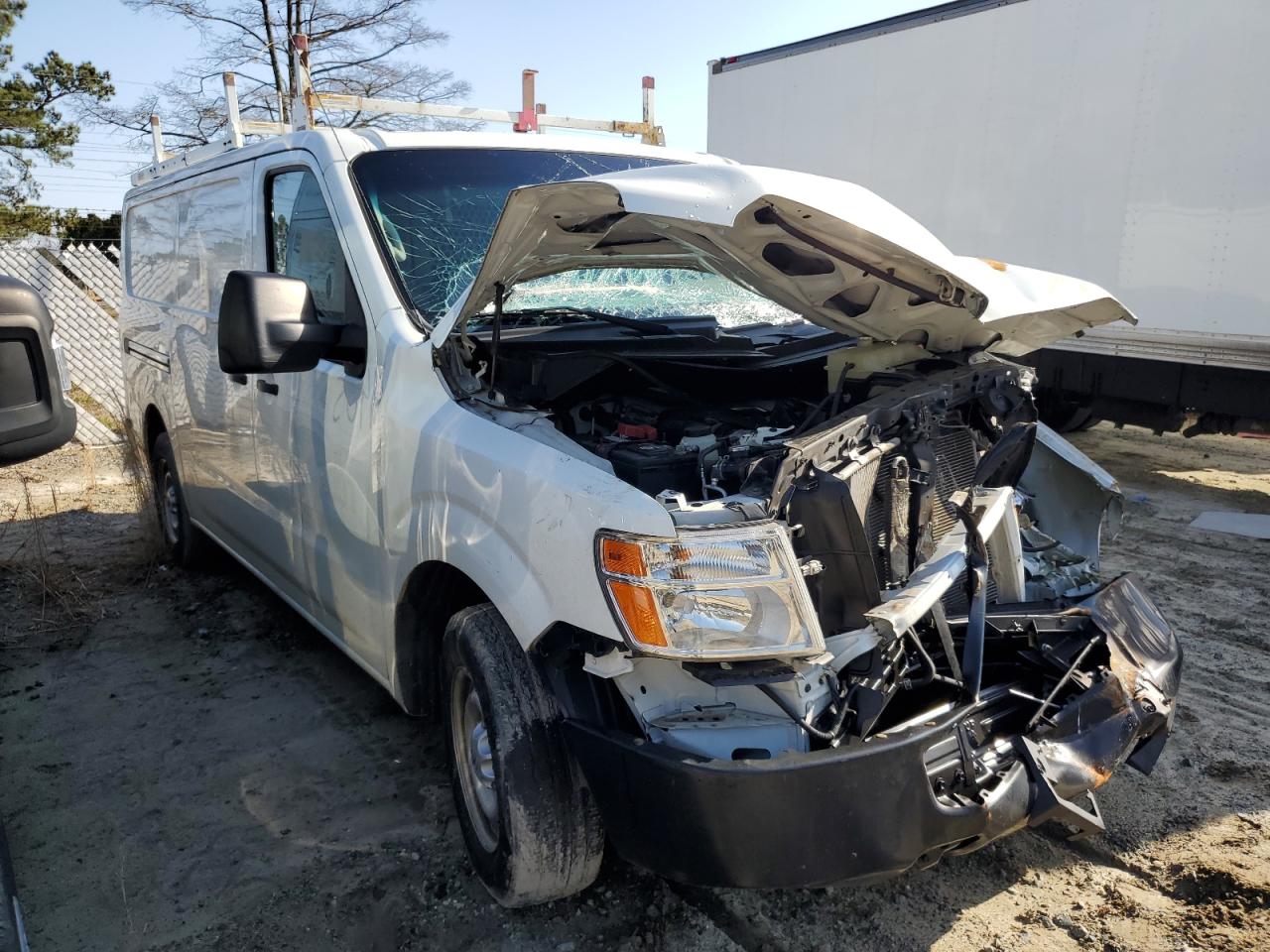 Photo 3 VIN: 1N6BF0KY2KN803907 - NISSAN NV 