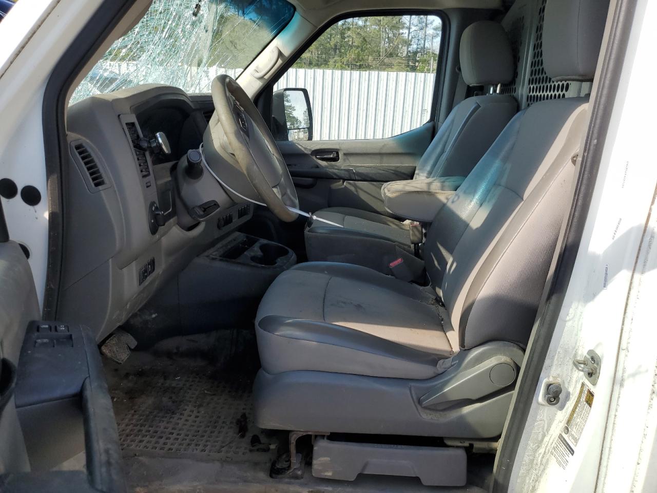 Photo 6 VIN: 1N6BF0KY2KN803907 - NISSAN NV 