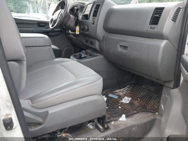 Photo 4 VIN: 1N6BF0KY4LN803103 - NISSAN NV 