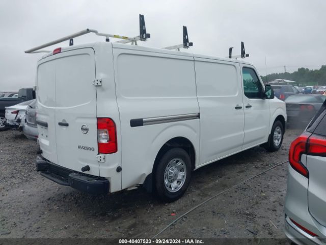 Photo 3 VIN: 1N6BF0KY6MN800933 - NISSAN NV 