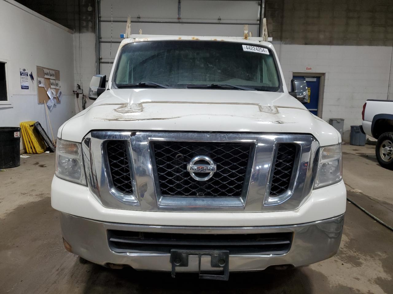 Photo 4 VIN: 1N6BF0KY7CN107528 - NISSAN NV 