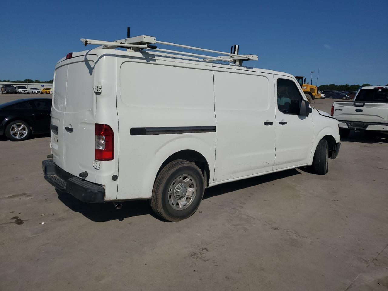 Photo 2 VIN: 1N6BF0KY7HN812000 - NISSAN NV 