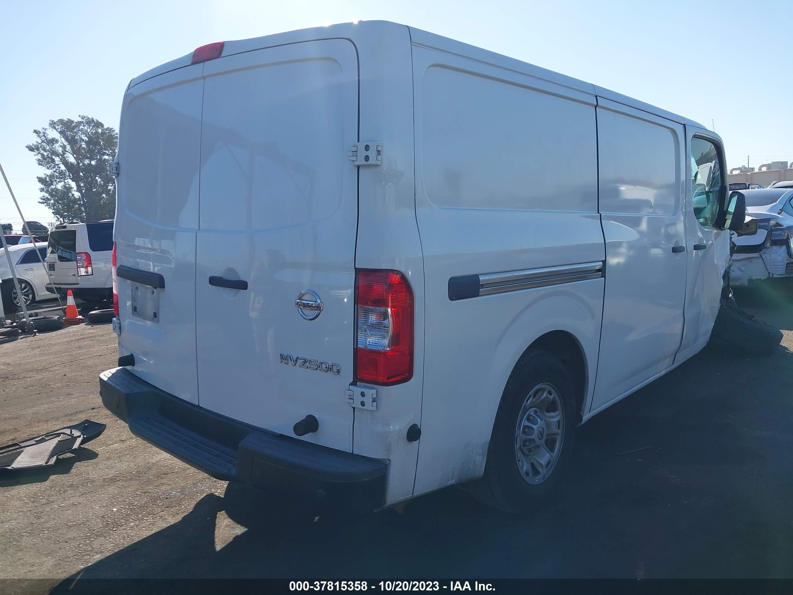 Photo 3 VIN: 1N6BF0KY7KN806558 - NISSAN NV 