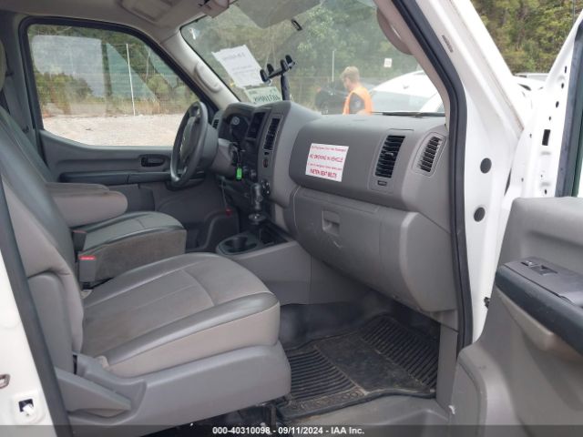 Photo 4 VIN: 1N6BF0KYXJN816662 - NISSAN NV 