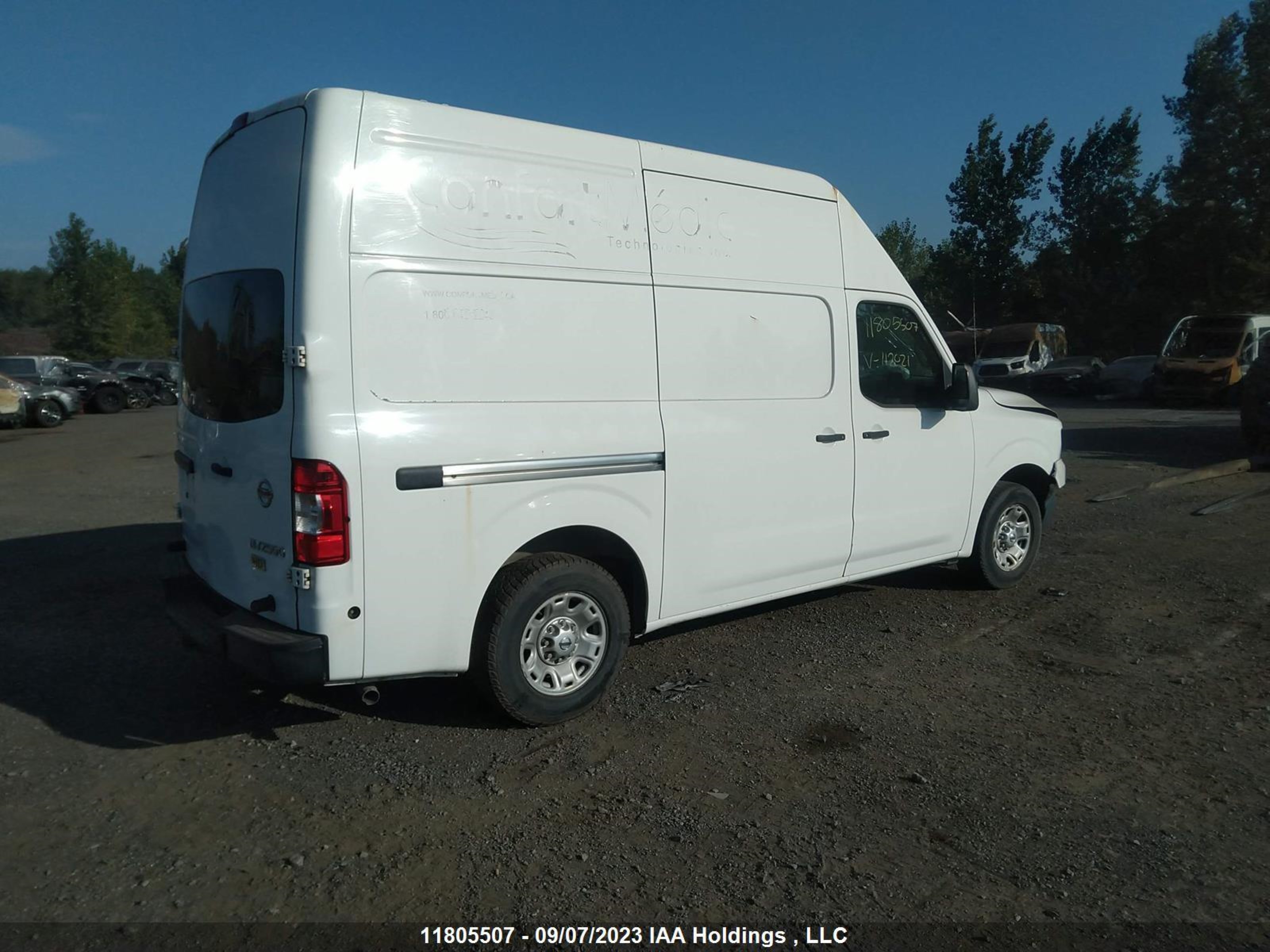 Photo 3 VIN: 1N6BF0LY0CN112021 - NISSAN NV 