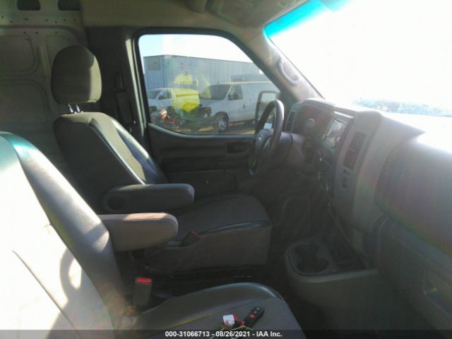 Photo 4 VIN: 1N6BF0LY0JN800890 - NISSAN NV CARGO 