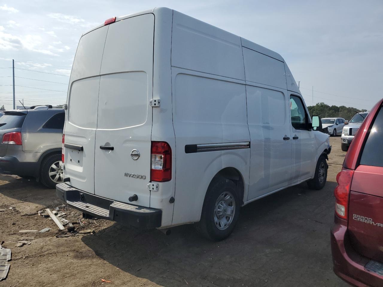 Photo 2 VIN: 1N6BF0LY0JN809508 - NISSAN NV 