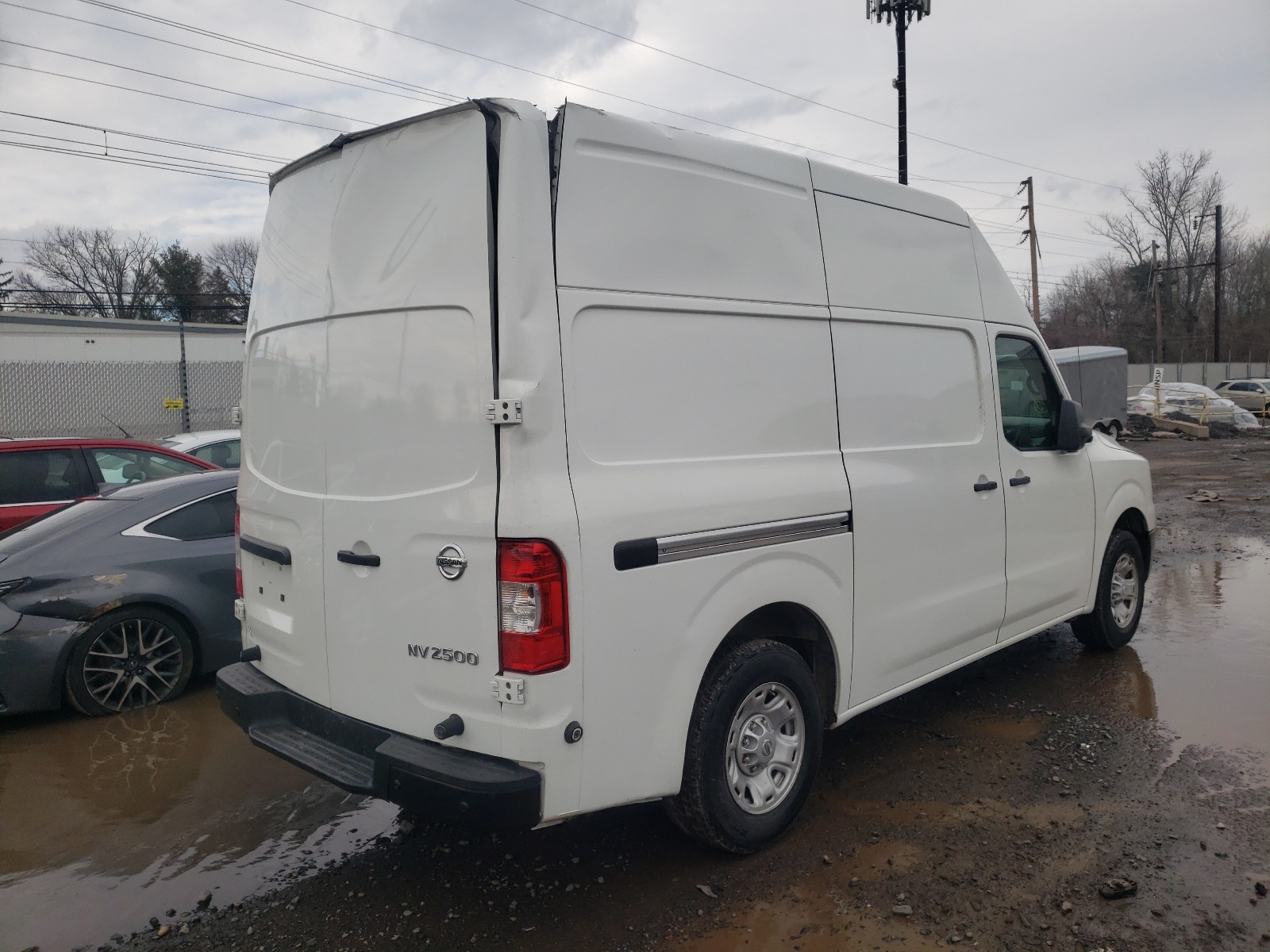 Photo 3 VIN: 1N6BF0LY0KN809901 - NISSAN NV 2500 S 