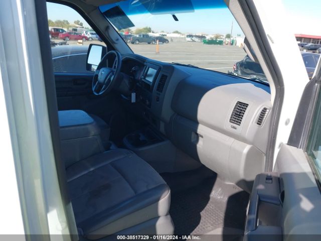 Photo 4 VIN: 1N6BF0LY2KN810144 - NISSAN NV 