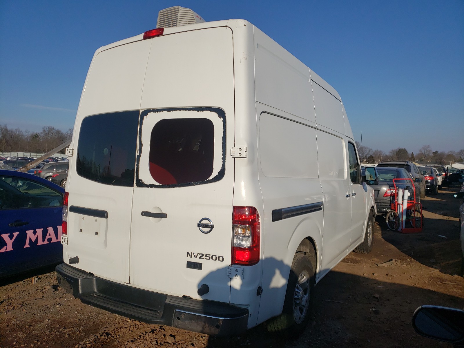 Photo 3 VIN: 1N6BF0LY5CN102455 - NISSAN NV 2500 