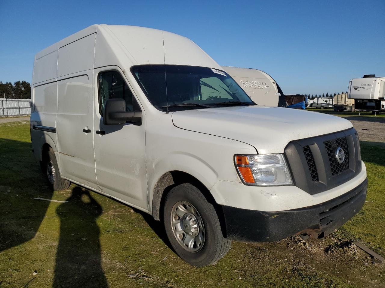 Photo 3 VIN: 1N6BF0LY6HN810611 - NISSAN NV 