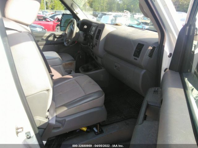 Photo 4 VIN: 1N6BF0LY6JN810498 - NISSAN NV CARGO 