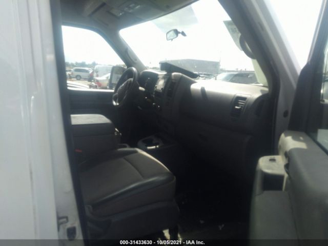 Photo 4 VIN: 1N6BF0LY6JN810601 - NISSAN NV CARGO 