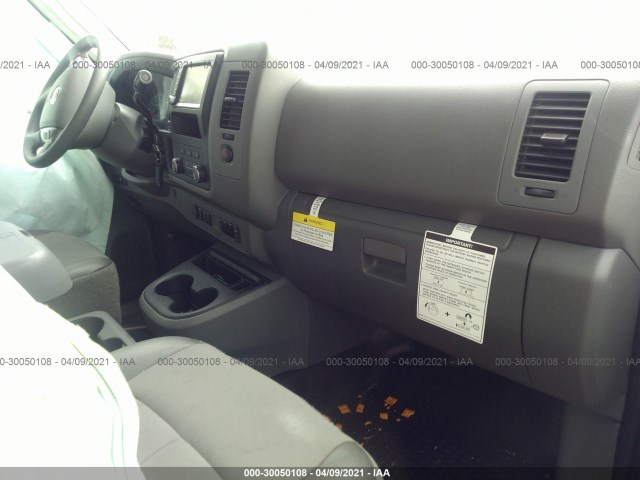 Photo 4 VIN: 1N6BF0LY6LN810598 - NISSAN NV CARGO 