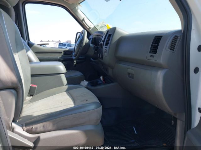 Photo 4 VIN: 1N6BF0LY7HN800847 - NISSAN NV 