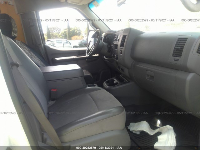 Photo 4 VIN: 1N6BF0LY8DN101236 - NISSAN NV 