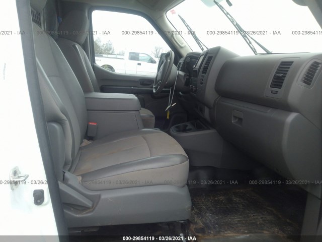 Photo 4 VIN: 1N6BF0LY9LN808487 - NISSAN NV CARGO 