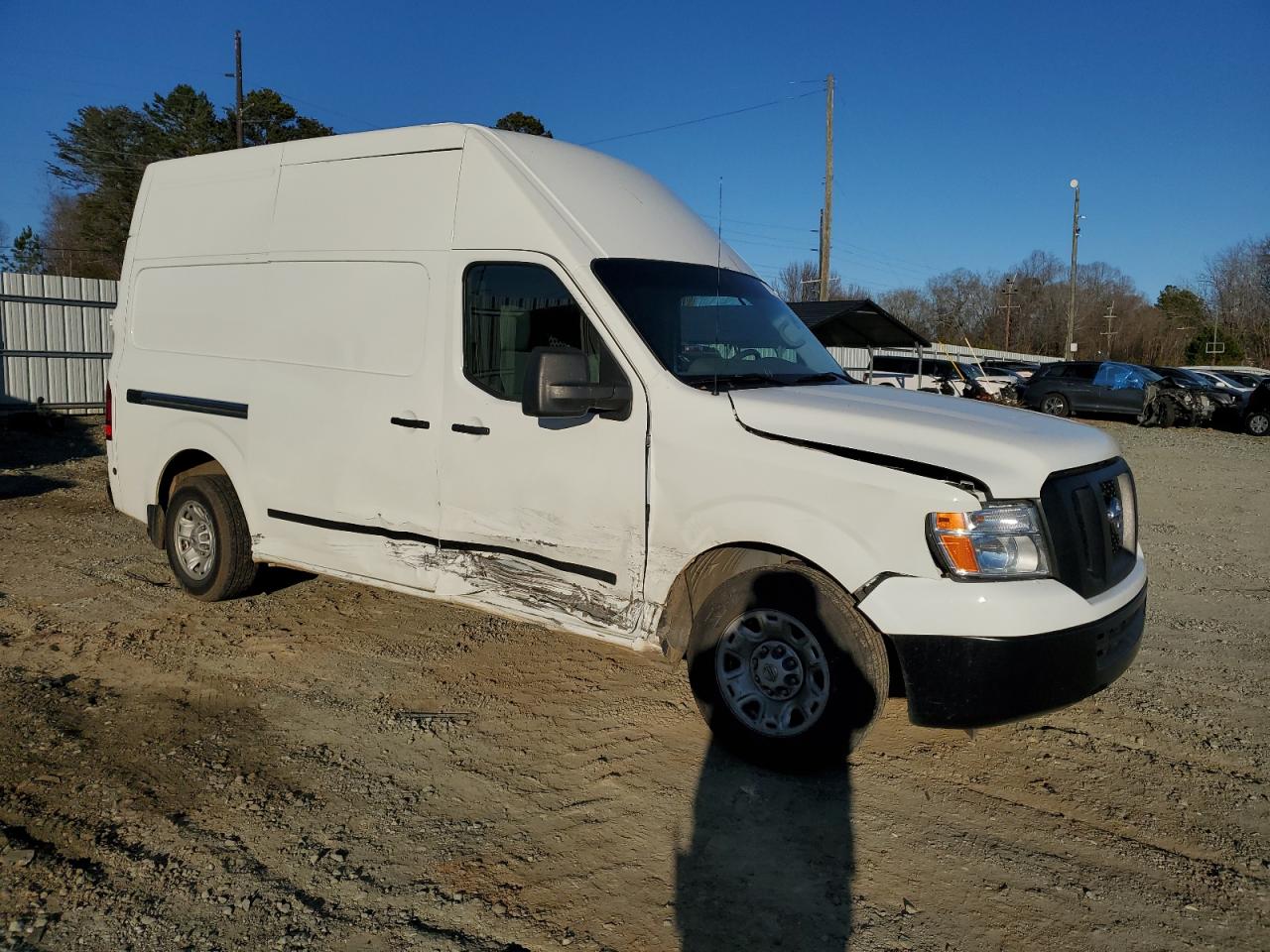 Photo 3 VIN: 1N6BF0LYXJN818233 - NISSAN NV 