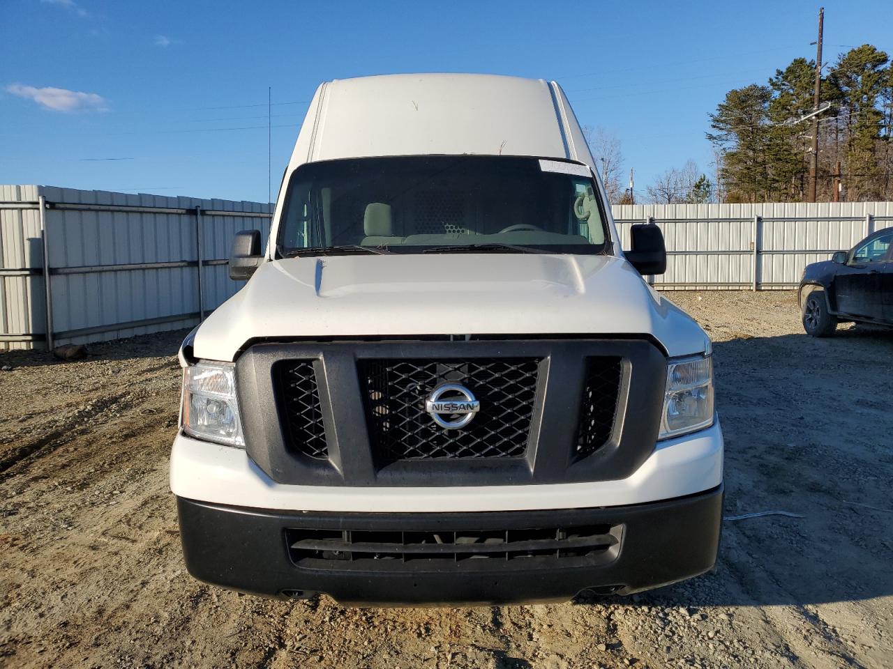 Photo 4 VIN: 1N6BF0LYXJN818233 - NISSAN NV 