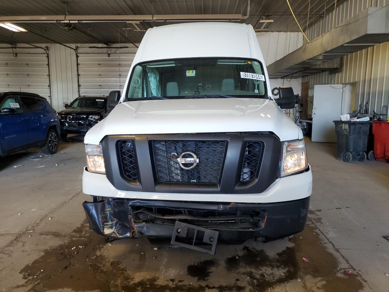 Photo 4 VIN: 1N6BF0LYXKN810859 - NISSAN NV 