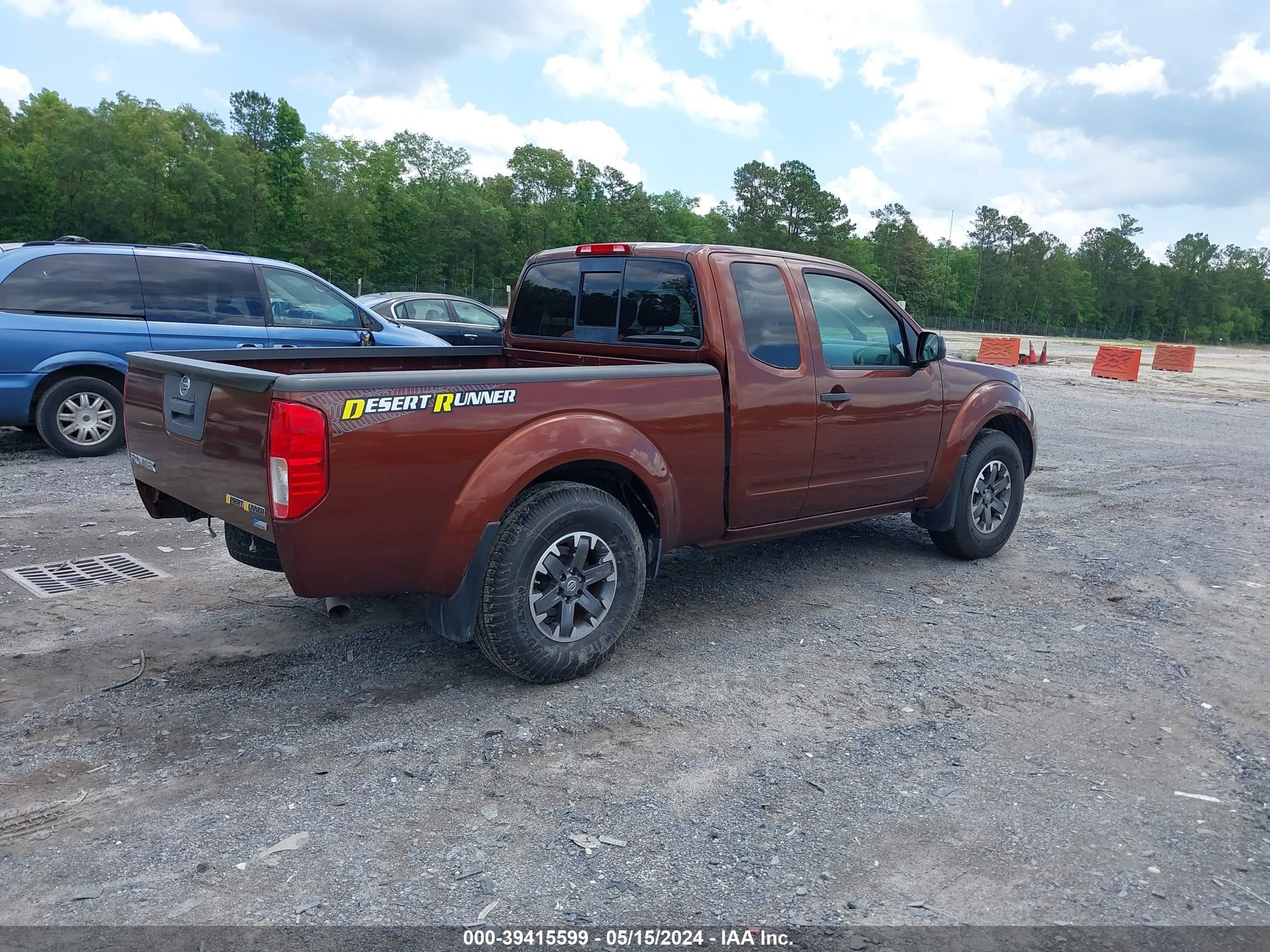 Photo 3 VIN: 1N6DD0CU0JN704351 - NISSAN NAVARA (FRONTIER) 