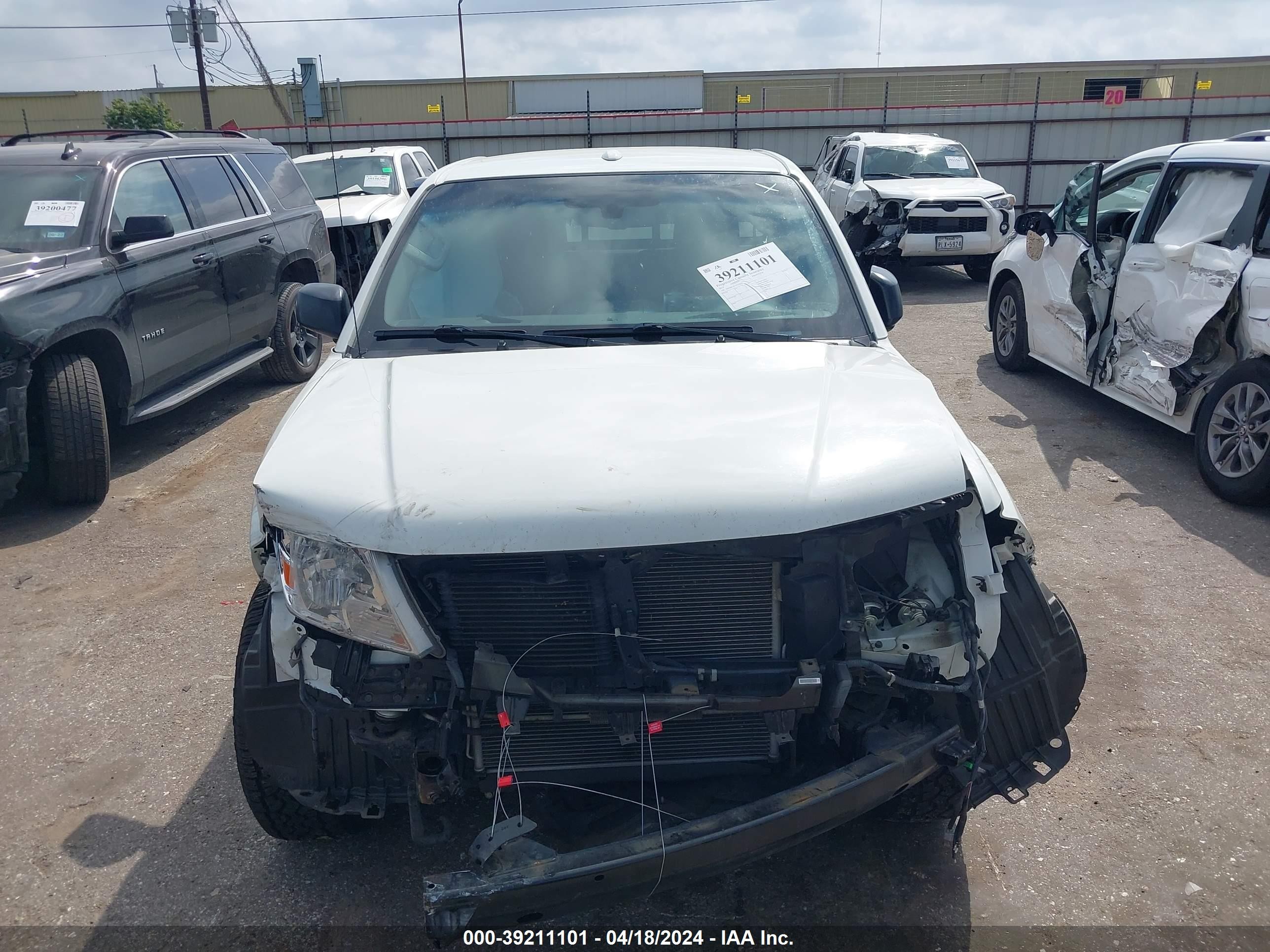 Photo 11 VIN: 1N6DD0CW7JN726008 - NISSAN NAVARA (FRONTIER) 