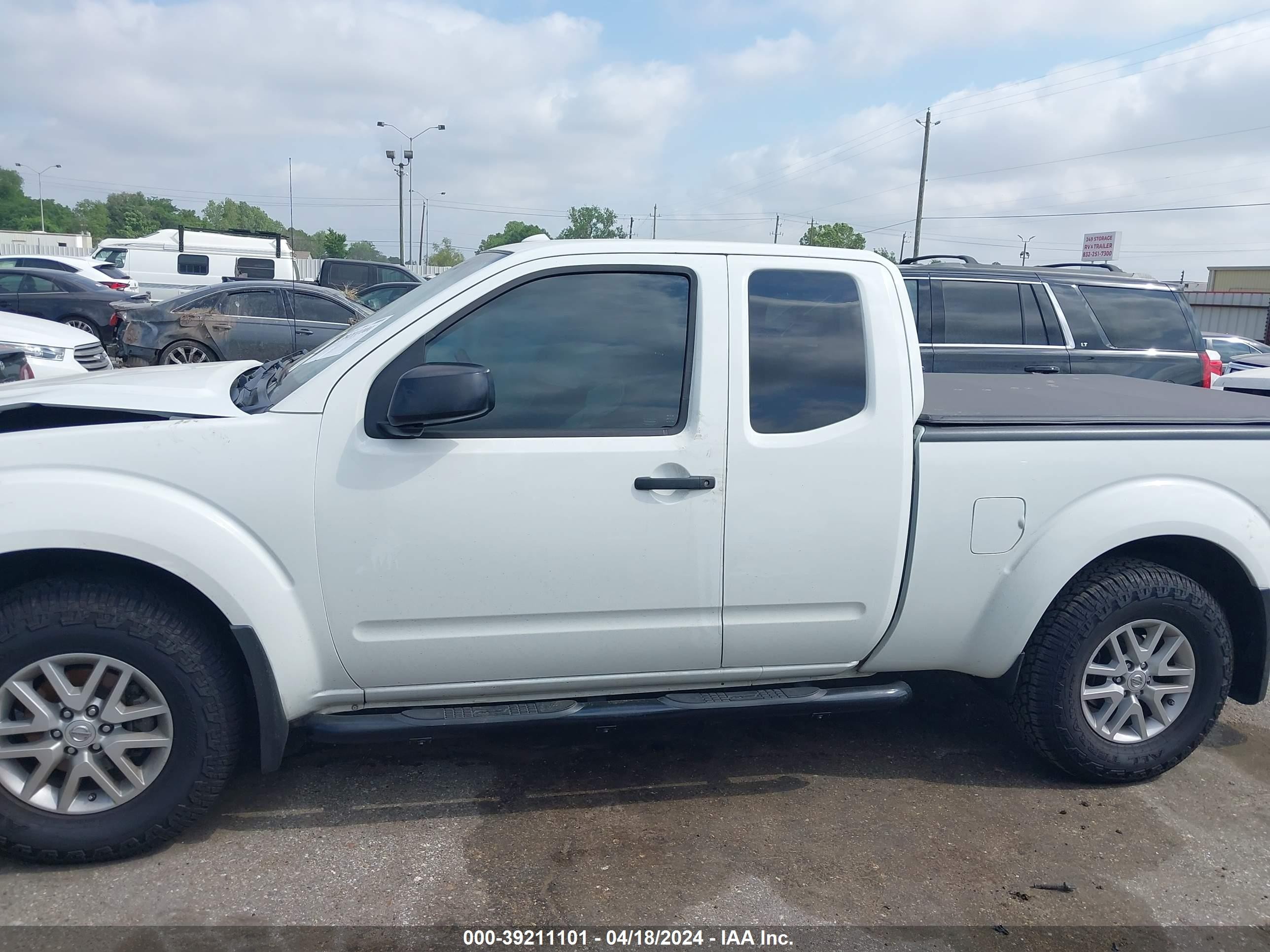 Photo 13 VIN: 1N6DD0CW7JN726008 - NISSAN NAVARA (FRONTIER) 