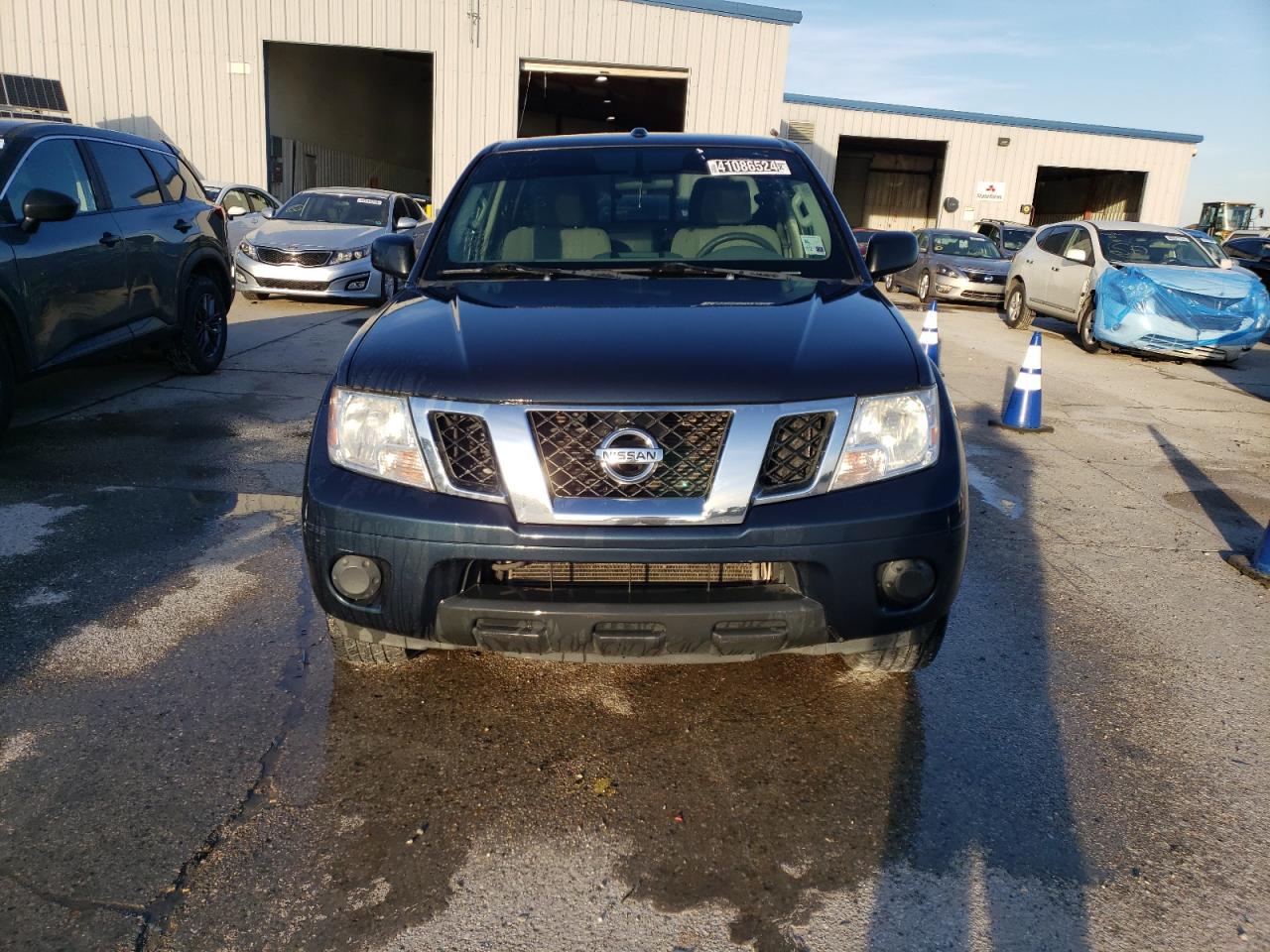 Photo 4 VIN: 1N6DD0ER0HN716910 - NISSAN NAVARA (FRONTIER) 