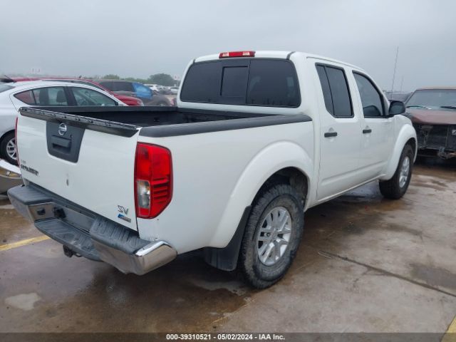 Photo 3 VIN: 1N6DD0ER6JN715802 - NISSAN FRONTIER 