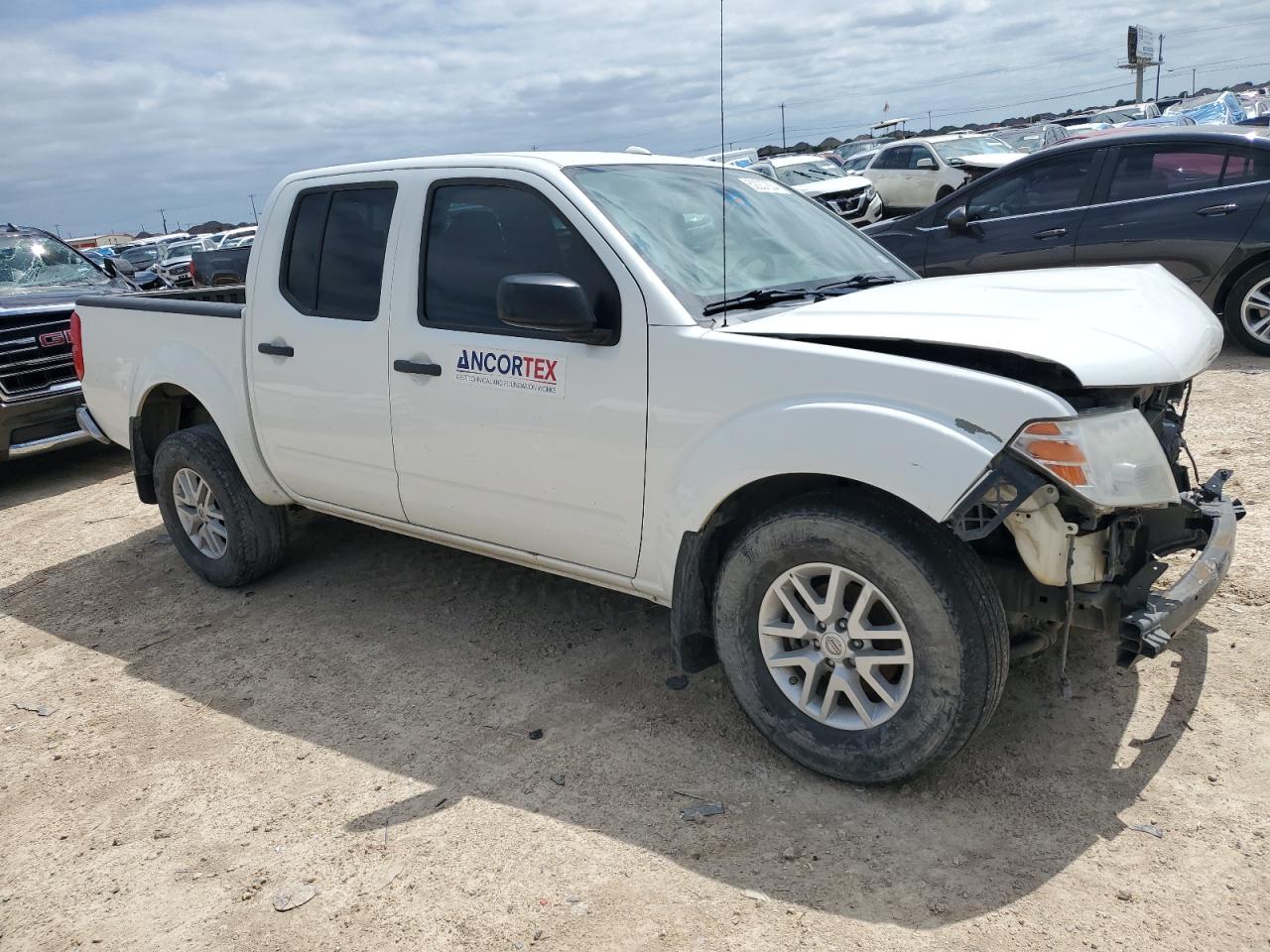 Photo 3 VIN: 1N6DD0ER9JN768669 - NISSAN NAVARA (FRONTIER) 